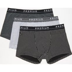 3 pack bokserek - Wielobarwn. Czarne bokserki męskie marki House, bez wzorów. Za 59,99 zł.