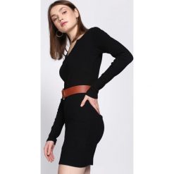 Czarna Sukienka Association. Czarne sukienki dzianinowe Born2be, l. Za 49,99 zł.