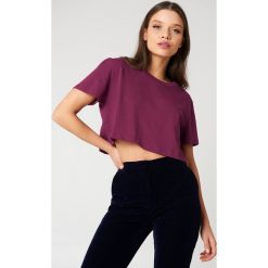 NA-KD Basic Krótki T-shirt oversize - Purple. Fioletowe t-shirty damskie NA-KD Basic, z bawełny. W wyprzedaży za 20,48 zł.