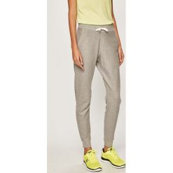 Reebok - Spodnie. Szare spodnie damskie Reebok, s, z elastanu. W wyprzedaży za 139,90 zł.