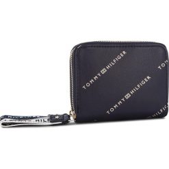 Mały Portfel Damski TOMMY HILFIGER - Iconic Tommy Med Dbl AW0AW05748 902. Niebieskie portfele damskie TOMMY HILFIGER, ze skóry ekologicznej. W wyprzedaży za 199,00 zł.