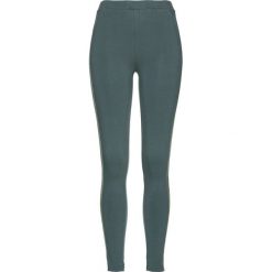 Legginsy z aksamitnymi paskami bonprix zielony eukaliptusowy. Zielone legginsy we wzory bonprix, z bawełny. Za 54,99 zł.