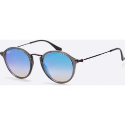 Ray-Ban - Okulary. Czarne okulary przeciwsłoneczne damskie marki Ray-Ban, okrągłe. W wyprzedaży za 499,90 zł.