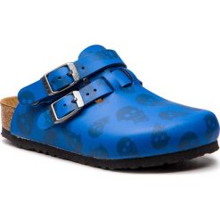 Klapki BIRKENSTOCK - Kay Kids 1010465 M Mystic Skulls Royal Blue. Niebieskie sandały chłopięce Birkenstock, ze skóry ekologicznej, bez zapięcia. W wyprzedaży za 189,00 zł.