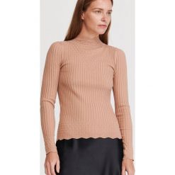 Sweter ze stójką - Beżowy. Brązowe swetry damskie Reserved, s, bez wzorów, bez rękawów, bez kaptura. Za 89,99 zł.