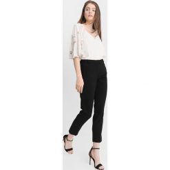 Marynarki i żakiety damskie: Miss Selfridge CLUSTER FLORAL EMBELLISHED Żakiet white