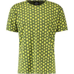 T-shirty męskie z nadrukiem: Mads Nørgaard TERRON Tshirt z nadrukiem green kiwi
