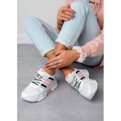 Białe buty sportowe sneakersy sznurowane casu 20f7/p. Białe buty dziewczęce sportowe Casu, bez wzorów, ze skóry ekologicznej, na sznurówki. Za 69,99 zł.