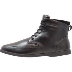 Buty zimowe męskie: Clae HAMILTON Botki sznurowane triple black