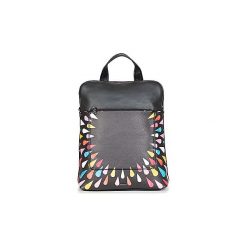 Plecaki Desigual BOLS TEARS SPLATTER NANAIMO. Czarne plecaki damskie marki Desigual. Za 296,70 zł.