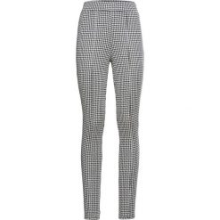 Legginsy w kratę bonprix czarno-biały w pepitkę. Czarne spodnie damskie bonprix. Za 69,99 zł.