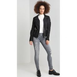Gipsy LARA LCOUNTV Kurtka skórzana black/silver. Czarne kurtki damskie marki Gipsy, z materiału. Za 839,00 zł.