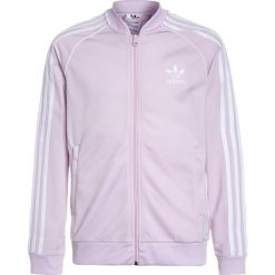 Adidas Originals Kurtka sportowa pink. Czerwone kurtki sportowe męskie adidas Originals, z poliesteru. W wyprzedaży za 179,10 zł.