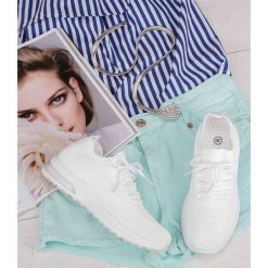 Buty sportowe damskie N/M BOK09 Białe. Białe buty sportowe damskie N/M, bez wzorów, z tkaniny, sportowe. Za 89,00 zł.