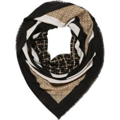 By Malene Birger FILLIA Chusta desert. Białe chusty damskie marki By Malene Birger, bez wzorów, z wełny. Za 509,00 zł.