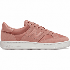 New Balance PROWTCLC. Buty sportowe damskie New Balance, bez wzorów, klasyczne, tenisowe. W wyprzedaży za 179,99 zł.
