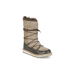 Śniegowce Kickers GARBOU. Pomarańczowe śniegowce damskie marki Kickers. Za 370,30 zł.
