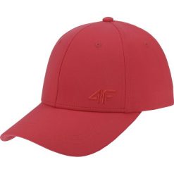Czapka z daszkiem damska CAD204 - czerwony. Czerwone czapki damskie 4f, w paski. W wyprzedaży za 39,99 zł.
