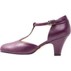 LAB Czółenka tibet viola. Czarne czółenka marki LAB, z materiału, klasyczne. Za 429,00 zł.