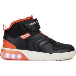 Geox - Buty dziecięce. Czarne trampki chłopięce Geox, bez wzorów, ze skóry, sportowe, z okrągłym noskiem, bez zapięcia. W wyprzedaży za 249,90 zł.