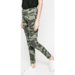 Answear - Jeansy. Szare jeansy damskie marki ANSWEAR, z elastanu. W wyprzedaży za 99,90 zł.