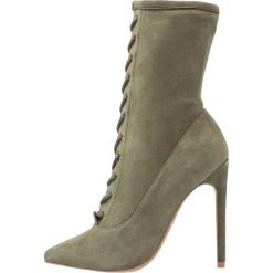 Botki damskie: Steve Madden SATISFIED Botki na obcasie olive