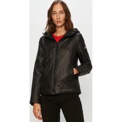 Love Moschino - Kurtka. Czarne kurtki damskie Love Moschino, bez wzorów, z poliesteru, krótkie. Za 1519,00 zł.
