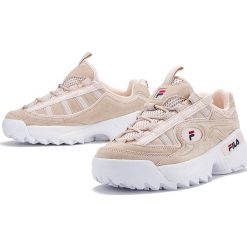 FILA D- FORMATION > 1010857-71Y. Czerwone sneakersy damskie Fila, ze skóry. W wyprzedaży za 329,99 zł.