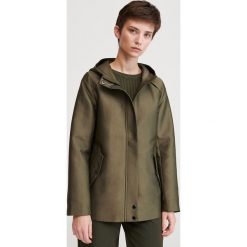 Kurtka z kapturem - Khaki. Brązowe kurtki damskie Reserved, bez wzorów, z kapturem. Za 139,99 zł.