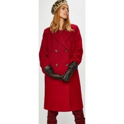 Pepe Jeans - Płaszcz Edurne. Czerwone płaszcze damskie marki Pepe Jeans, s, z poliesteru, klasyczne. W wyprzedaży za 679,90 zł.