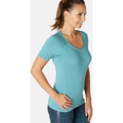 Koszulka krótki rękaw slim Gym & Pilates 530 damska. Niebieskie t-shirty damskie NYAMBA, m, bez wzorów, z elastanu, bez kołnierzyka, z krótkim rękawem, krótkie, bez kaptura, na jogę i pilates. Za 64,99 zł.