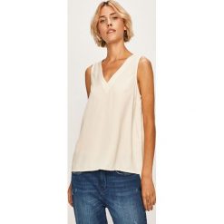 Vero Moda - Bluzka. Czarne bluzki damskie Vero Moda, s, bez wzorów, z poliesteru, bez kołnierzyka, bez rękawów. W wyprzedaży za 49,90 zł.
