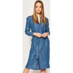 Sukienka koszulowa TOMMY HILFIGER Ruth WW0WW27836. Niebieskie sukienki damskie TOMMY HILFIGER, na co dzień, bez wzorów, z koszulowym kołnierzykiem, bez rękawów, proste. W wyprzedaży za 519,00 zł.