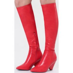 Czerwone Kozaki Body Talk. Czarne buty zimowe damskie marki bonprix, z aplikacjami, na obcasie. Za 169,99 zł.