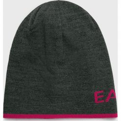EA7 Emporio Armani - Czapka. Szare czapki damskie EA7 Emporio Armani, bez wzorów, z dzianiny. W wyprzedaży za 129,90 zł.