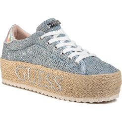 Espadryle GUESS - Marilyn FL6MRL DEN12 BLUE. Niebieskie espadryle damskie Guess, z aplikacjami, ze skóry ekologicznej, bez obcasa, na koturnie. W wyprzedaży za 359,00 zł.