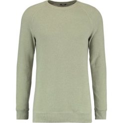 Kardigany męskie: Denham RAGLAN CREW Sweter washed artillery green