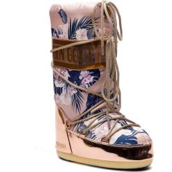 Śniegowce MOON BOOT - Tropical Mirror 14024600001 Copper/Cam Eo Rose. Różowe śniegowce damskie marki Moon Boot, ze skóry ekologicznej. W wyprzedaży za 589,00 zł.