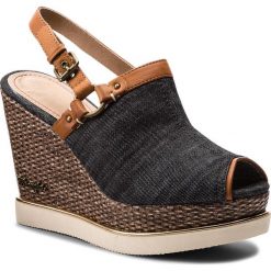 Sandały WRANGLER - Vintage Kelly Sabot WL181720 Black 62. Czarne klapki damskie Wrangler, z materiału. W wyprzedaży za 189,00 zł.