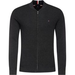 Sweter TOMMY HILFIGER Ricecorn MW0MW11661. Zielone swetry męskie TOMMY HILFIGER, xxl, bez wzorów, klasyczne, z klasycznym kołnierzykiem, bez kaptura. W wyprzedaży za 389,00 zł.