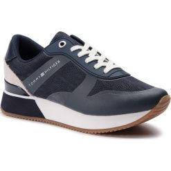 Sneakersy TOMMY HILFIGER - Tommy Jacquard City Sneaker FW0FW04026 Midnight 403. Niebieskie półbuty damskie TOMMY HILFIGER, z zamszu. Za 449,00 zł.