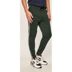 Only & Sons - Spodnie. Niebieskie spodnie męskie Only & Sons, na co dzień, s, bez wzorów, z bawełny, casualowe. W wyprzedaży za 99,90 zł.