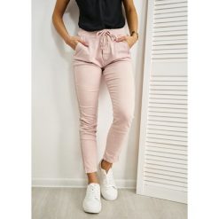 Spodnie Willow Kolor Puder S. Czarne spodnie damskie LIGARI, s, z elastanu. Za 109,99 zł.
