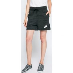 Spodenki sportowe męskie: Nike Sportswear – Szorty