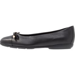Geox ANNYTAH Baleriny black. Czarne baleriny damskie Geox, z materiału. Za 389,00 zł.