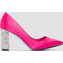Czółenka: NA-KD Shoes Czółenka z błyszczącej satyny - Pink,Multicolor