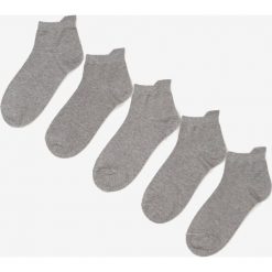 5-pack Szarych Skarpet Cheneleh. Szare skarpetki męskie Born2be, bez wzorów. Za 29,99 zł.