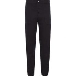 Spodnie dresowe The North Face Moeser T93YT9JK3 - czarny. Czarne spodnie damskie The North Face, z dresówki. Za 391,99 zł.