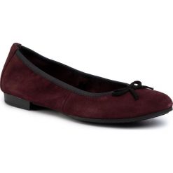 Baleriny TAMARIS - 1-22116-23 Bordeaux/Black 542. Czerwone baleriny damskie Tamaris, bez wzorów, z zamszu, bez obcasa. W wyprzedaży za 139,00 zł.