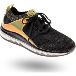 SNEAKERSY Armani Exchange. Niebieskie sneakersy damskie Armani Exchange, bez zapięcia. Za 439,00 zł.